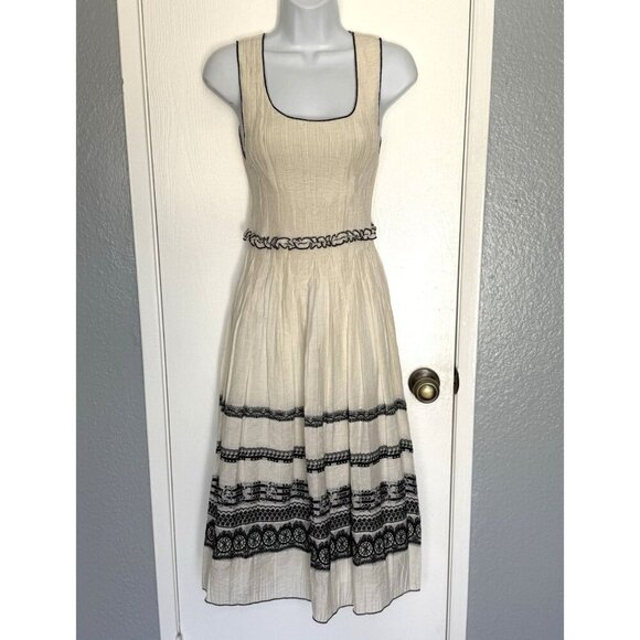 NWT MSRP $118 Max Studio Sleeveless Midi Embroidered Dress Woman’s Small - Picture 1 of 10